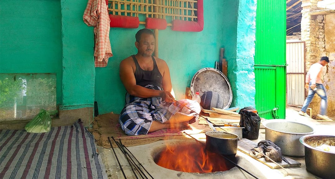 Sweating to make the sweet, flaky soul of Patna