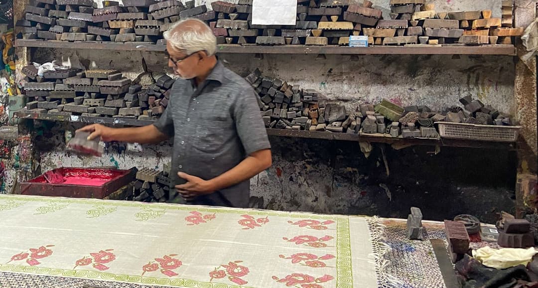 In Indore: printing on thin margins