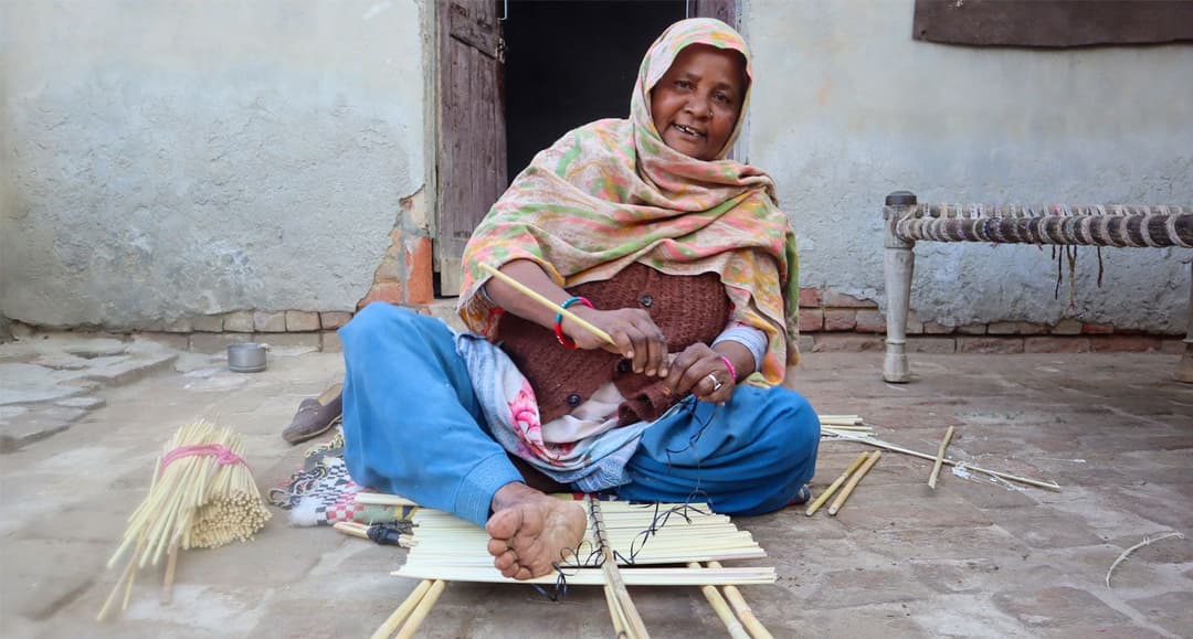 ‘ਇਸ ਲੂੰਹਦੀ ਗਰਮੀ ਮੈਂ ਛੱਜ ਕਿਵੇਂ ਵੇਚਾਂ’