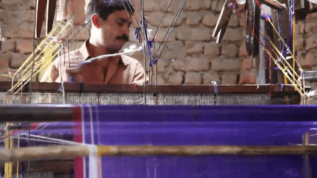 The fading weaves of Duajhar