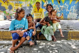 ’ہمارے ماسک بہہ گئے‘: ممبئی کے بے گھر