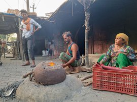 സോനിപത്തിലെ ലോഹാറുകൾ: കൂടക്കല്ലിൽ അമരുന്ന പ്രതീക്ഷകൾ