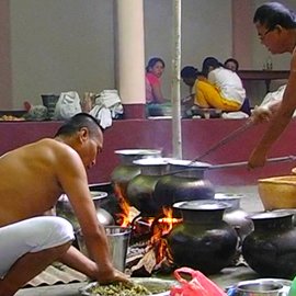 The Bamon or 'sacred cook' is an integral part of any feast for the Meiteis of Manipur. High demand has given rise to 'chakshangs' or kitchens, which cater elaborate meals – featured in this film