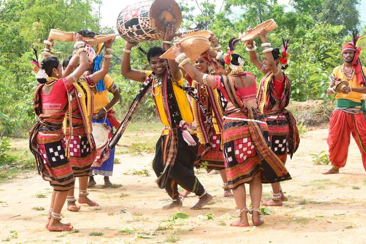 The dulduli and dalkhai artists of Sambalpur