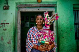 मदुरई: करगट्टम कलाकारों के पास न काम बचा और न कमाई