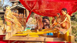 Chadar Badni puppets at Santhal festival