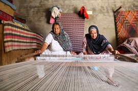 The dhurrie weavers of Ghanda Bana