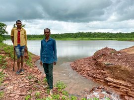 ग्रामीणों के बनाए बांध ने लगाई पलायन पर रोक