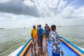 Mumbai fishermen: no shelter from this storm