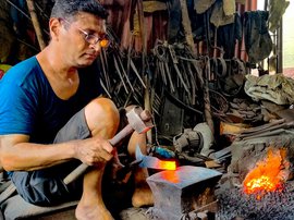 Vasai’s blacksmith solders on