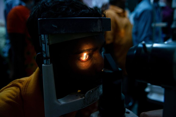 புலப்படும் விழி வெண்படல நோய்