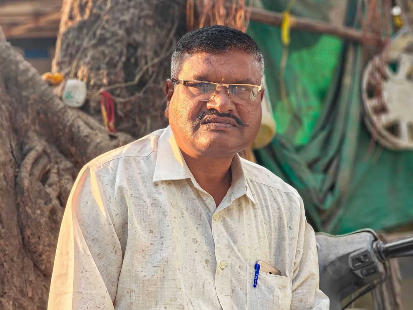 Babasaheb Londhe switched from farming to running a successful business transporting cattle. But after the Bharatiya Janta Party came to power in 2014, cow vigilantism began to rise in Maharashtra and Londhe's business suffered serious losses. He now fears for his own safety and the safety of his drivers