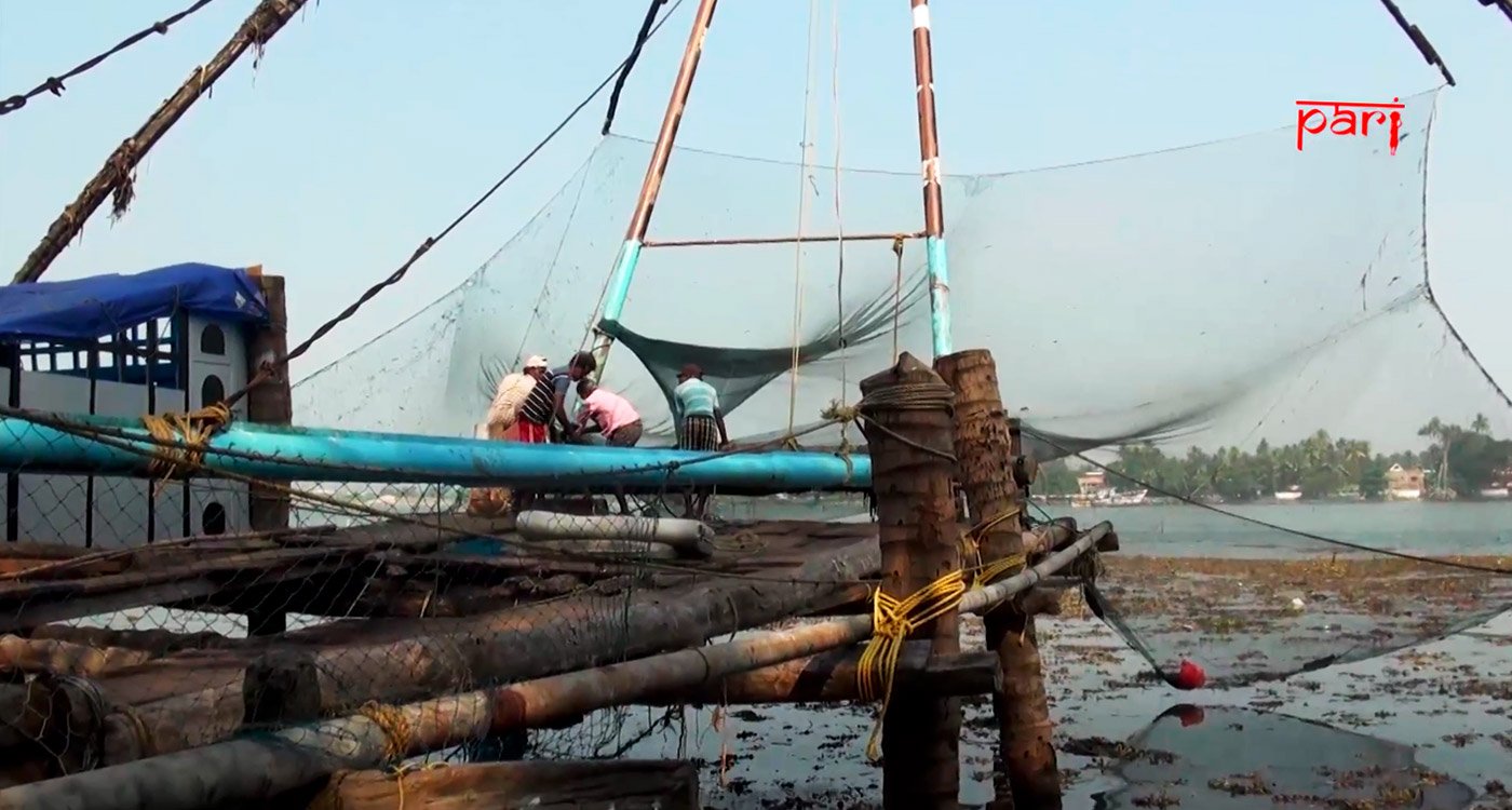 Casting a net in Fort Kochi