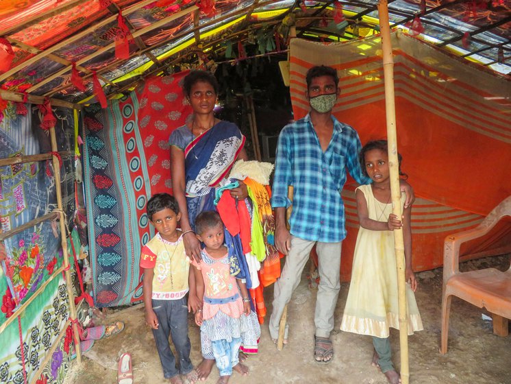 Since the lockdowns began, Maya and Shiva Gandade, who live in a cluster of huts of the Masanjogi community in Beed district, have been struggling to feed themselves and their four little children