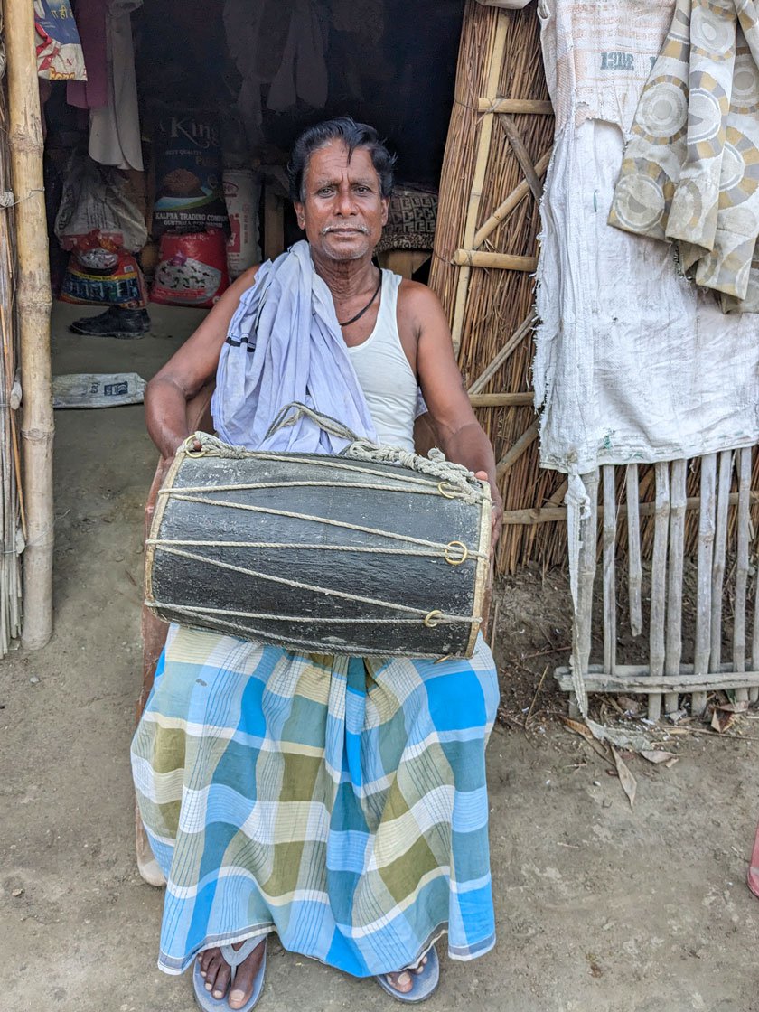 Muslim Khalifa (left) sings the tales of Alha-Udal for the farming community in Samastipur district. The folklore (right) about 12th century warriors has 52 episodes and take several days to narrate completely