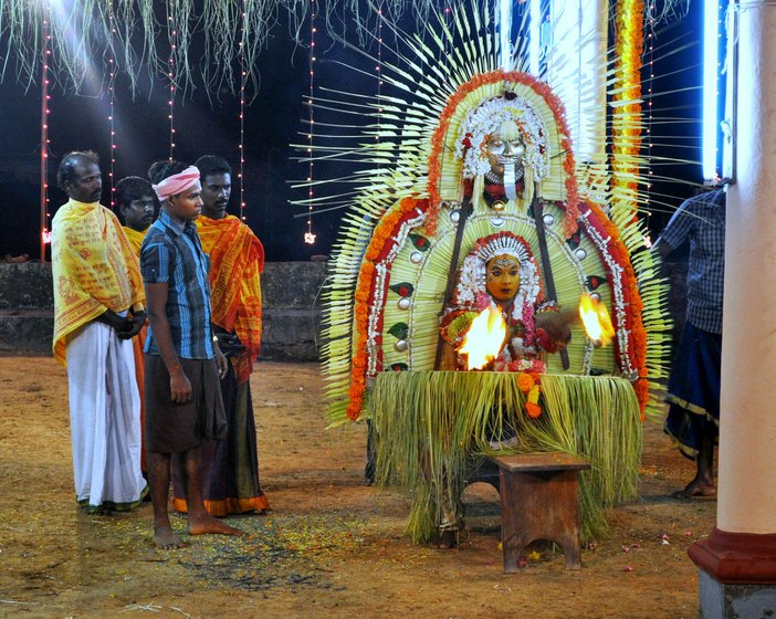 In this ritual performance, dancers assume the divine form of daivas like Kordabbu Daiva (left). Dayanand Kathalsar (right) is one such performer
