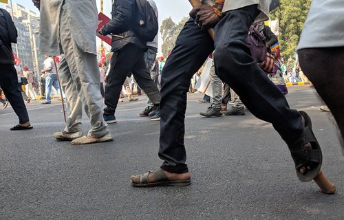 The Kisan Mukti Morcha on November 29-30, 2018, in Delhi was also an occasion for some snacks, smokes, games, phone videos, innovative ways of carrying personal items, and more