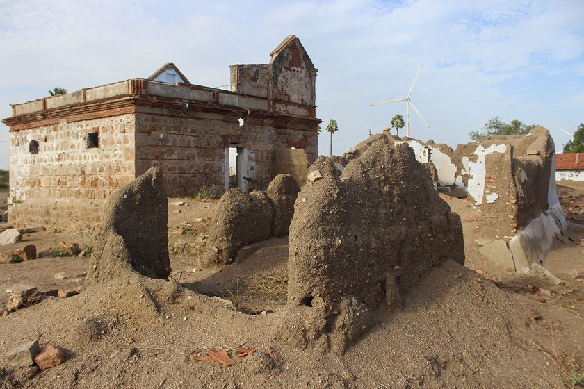 Meenakshipuram's abandoned houses are falling apart