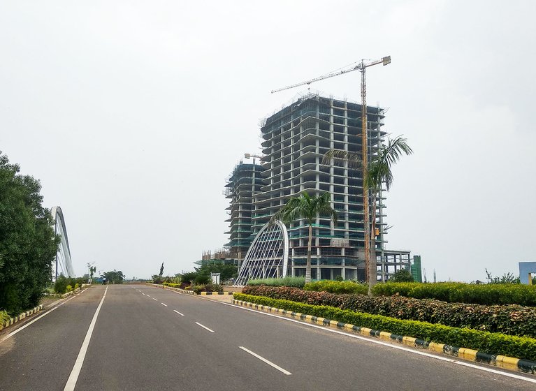 Ramakrishna Housing Private Limited is building a huge gated community with hundreds of apartment plots and office spaces on the Kolkata-Madras National Highway on the southern boundary of Amaravati