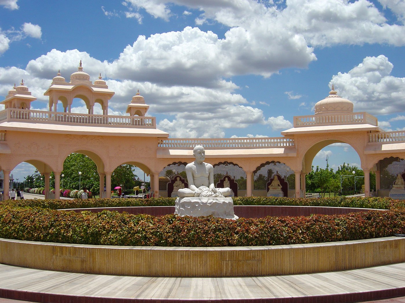 A religious trust runs a large Meditation Centre and Entertainment Park in Shegaon, Buldhana. It tried to maintain a 30-acre artificial lake within its grounds. The water body soon ran dry but not before untold amounts of water were wasted on it