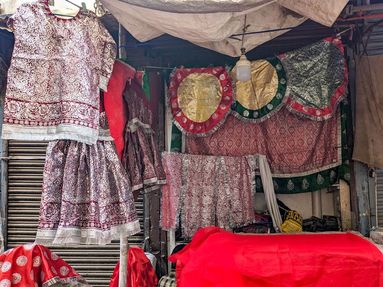 Right: Chhapa clothes at Pappu's workshop in the Sabzibagh area of Patna, Bihar. The glue smells foul and the foil comes off after a couple of washes, so the clothes are not very durable