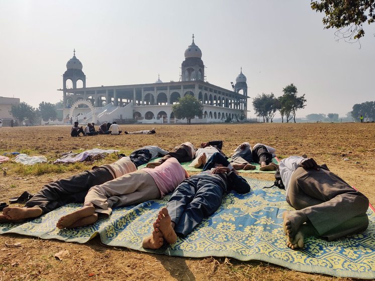 The farmers rested near the gurudwara in Kota after a meal

