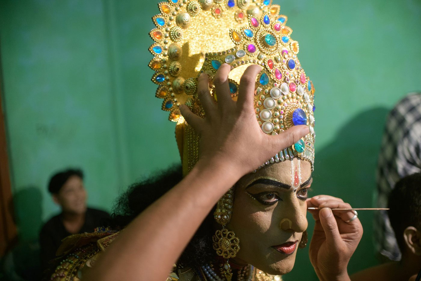 Mukta Dutta, who plays the role of Vishnu is getting his makeup done