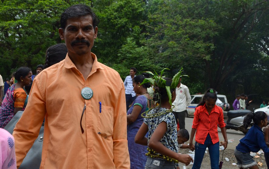 Right: Narayan Kadale is a Thakar Adivasi gardener and singer from Banguda pada in Aarey