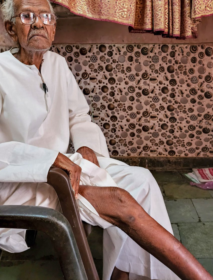 The freedom fighter shows us the spot in his leg where a bullet wounded him in 1942. Hit just below the knee, the bullet did not get lodged in his leg, but the blow was painful nonetheless