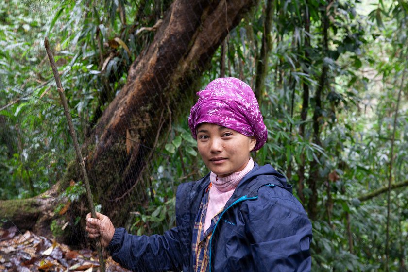 Aiti Thapa (left) and Dema Tamang (right), in their early twenties, are the first women from their village Ramalingam, and in fact from Arunachal Pradesh, to document and study birds via mist-netting