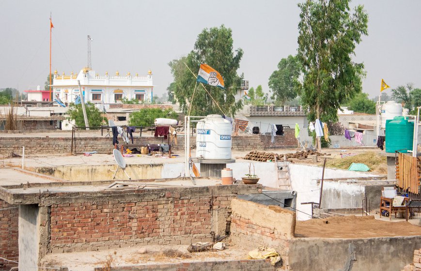 Left: The village of Havelian in Tarn Taran district is located close the India-Pakistan border.