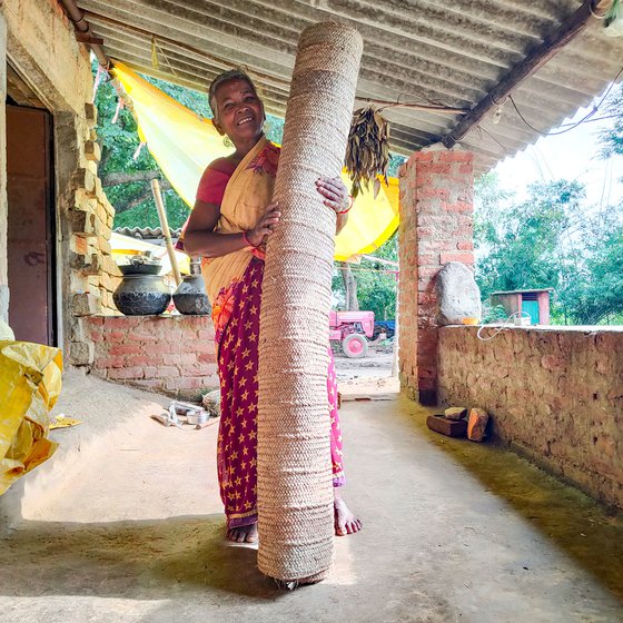 Right: Weaving a single chatai can take up to 40 to 60 days