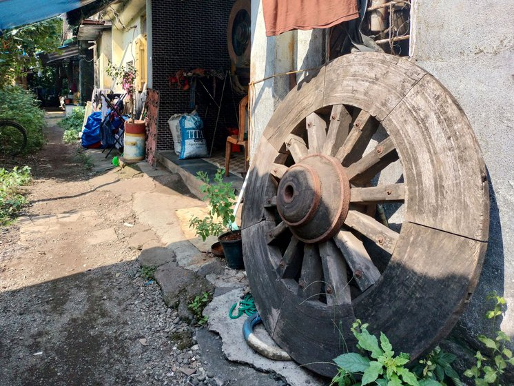 Left: The blacksmiths would help carpenters by making the circular bands that hold the wheels of the bullock cart together.