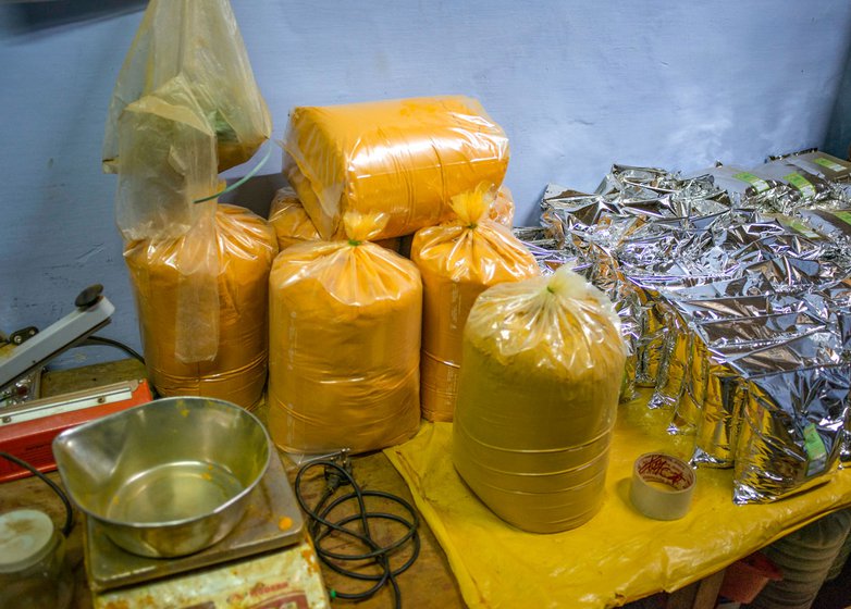 Weighed and packed turmeric powder, which Thiru sells directly through social media.
