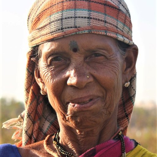 Yemuna Rathod is a Farm labourer from Charoti, Dahanu, Palghar, Maharashtra