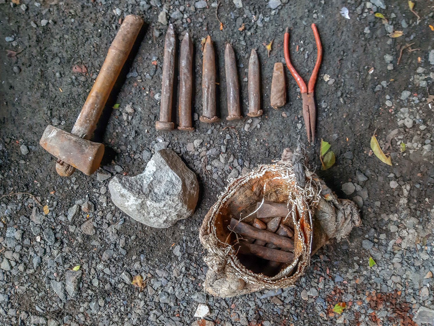 Stone hammering tools