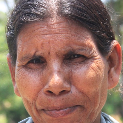 Amodi Majhi is a Homemaker from Baganda, Shyampur-I, Howrah, West Bengal