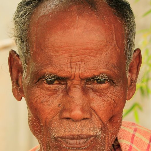 BAKU BHOKTA is a Labourer from Tergaria, Narayangarh, Paschim Medinipur, West Bengal