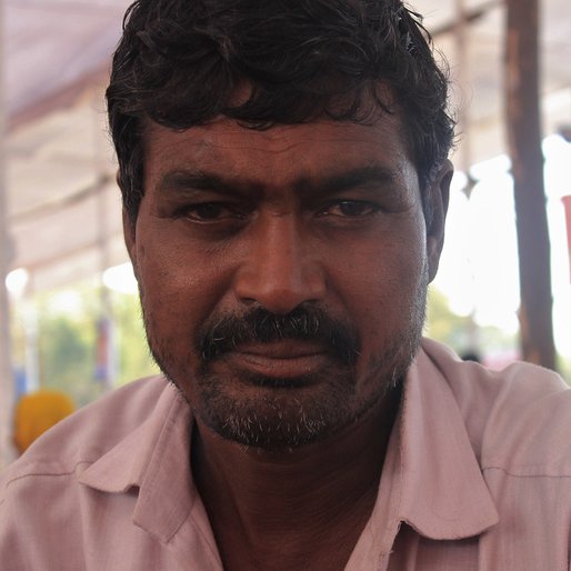 Dadabhai Chaitram Bhosle is a Farmer (cultivates soyabean, maize, okra, <em>moong</em>, <em>tur</em> and <em>bajra</em>) from Jamde, Dhule, Maharashtra