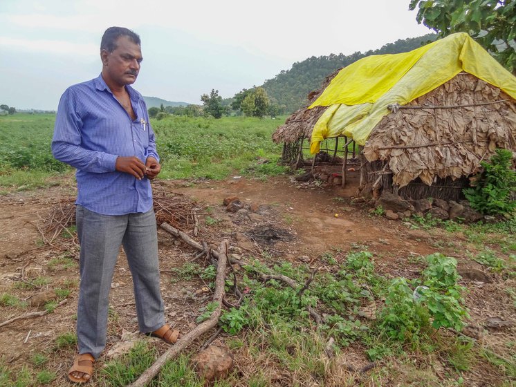 Journalist and farmer Moinuddin Saudagar from Ninganur says most Andh farmers are too poor to withstand climatic aberrations.