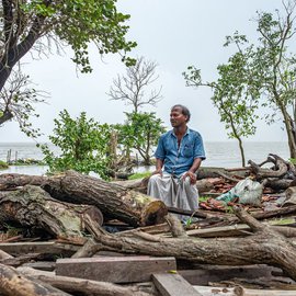 In the Sundarbans, people of Ghoramara island are still reeling from the destruction left by Cyclone Yaas. While many are trying to restore their homes and livelihoods, some have been forced to move out