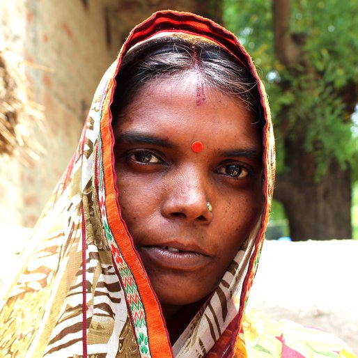 RITU RAMDAS is a Homemaker from Pasia, Kasmanda, Sitapur, Uttar Pradesh