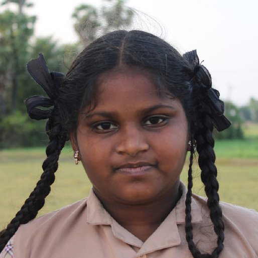 Deepika is a Student (Class 6) from Easur, Chithamur, Kancheepuram, Tamil Nadu