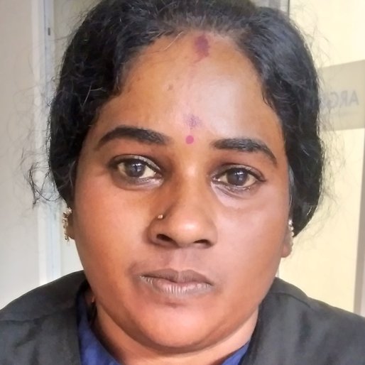 Shoba is a Housekeeper in an apartment complex from Doddagubbi, Anekal, Bangalore, Karnataka