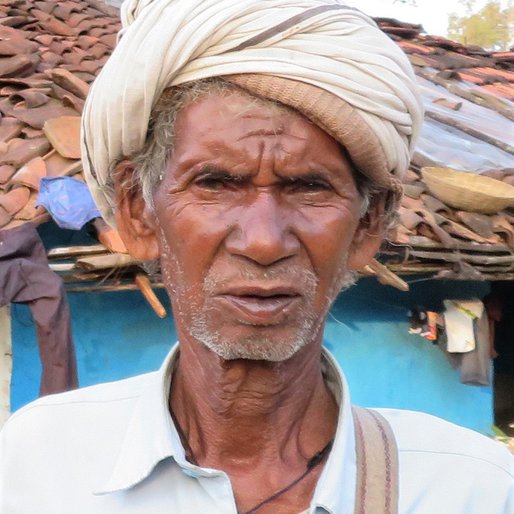 Jaman Shri is a Farmer (cultivates maize) and cattle herder from Shrijhot, Tamia, Chhindwara, Madhya Pradesh