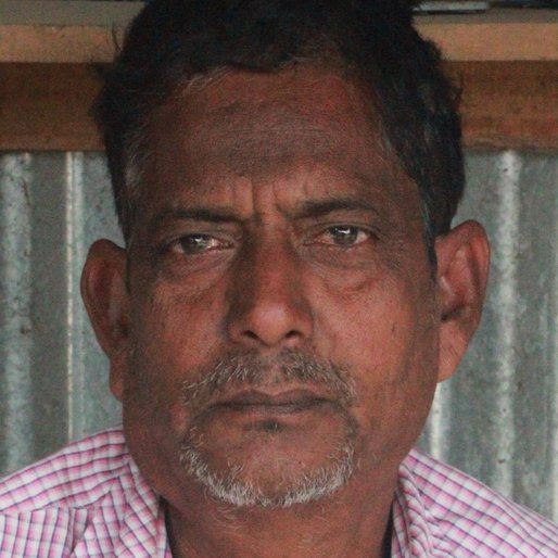 Joygopal Ray is a Tea and <em>paan</em> shop owner from Suri (town), Suri-I, Birbhum, West Bengal