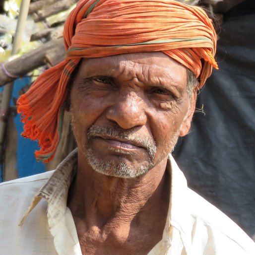 Shiv Lal is a Farmer (cultivates maize and wheat) from Almod, Jamai (Junnardeo), Chhindwara, Madhya Pradesh