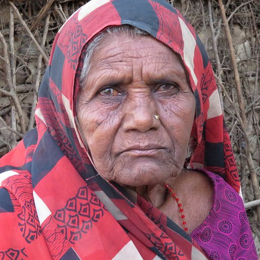 Chutki Devi is a Farm labourer from Baithakva (hamlet), Koraon, Prayagraj, Uttar Pradesh