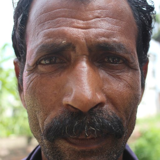 Kanai Shaikh is a Van driver from Salar (town), Bharatpur-II, Murshidabad, West Bengal