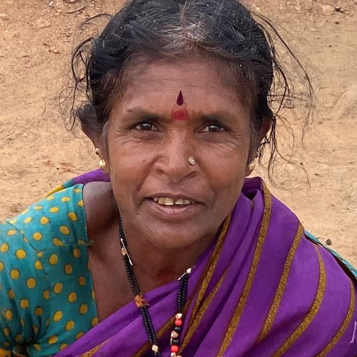 Chikkamma is a Farmer (cultivates <em>ragi</em>) from D. Hosahalli, Kunigal, Tumkur, Karnataka